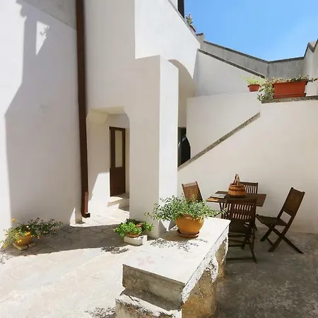 Corte Antica Lägenhet