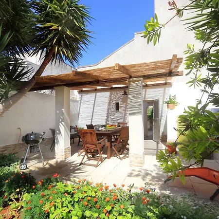 Corte Antica דירה